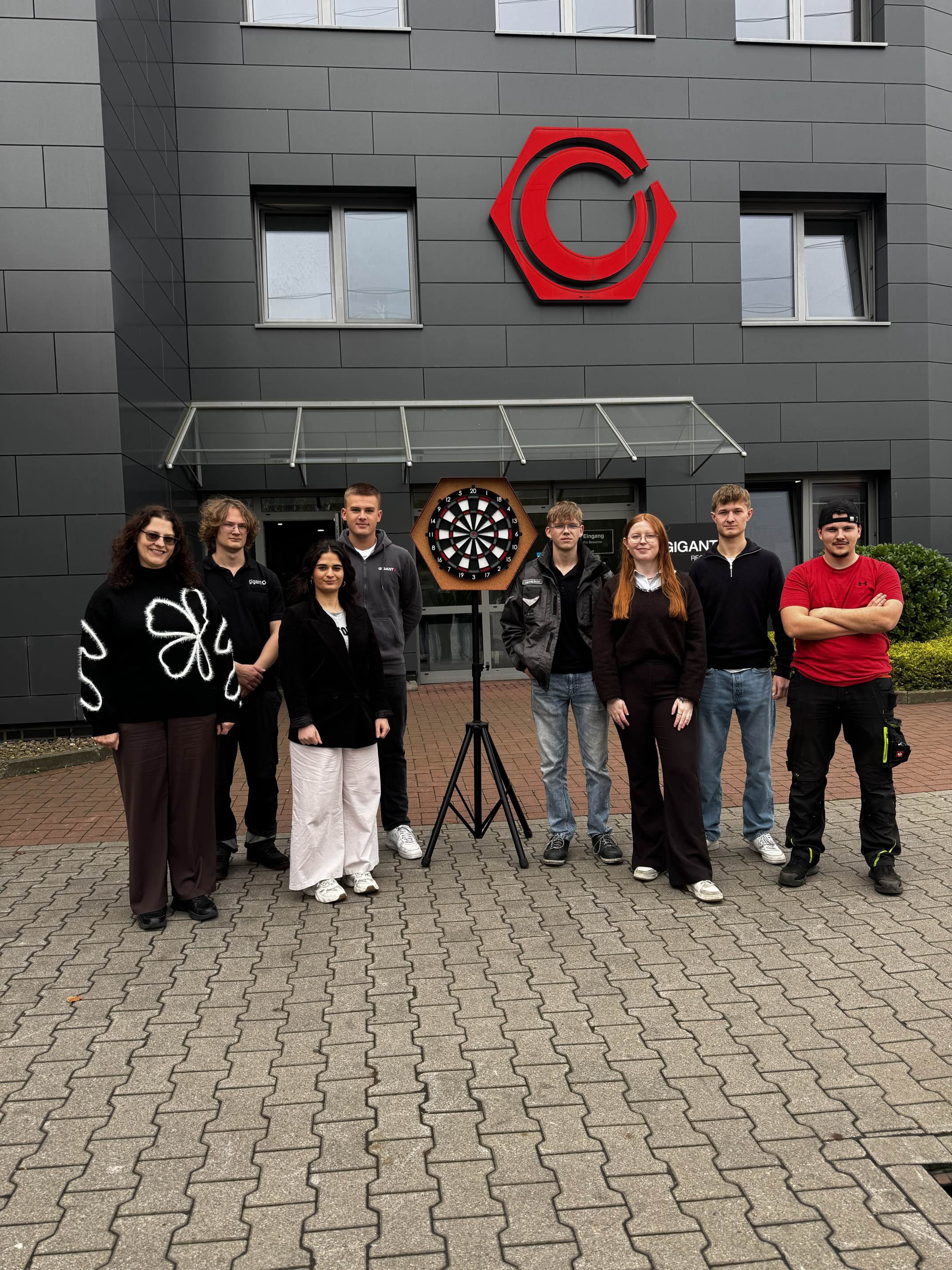 {f:if(condition:'Gemeinsam geplant, gemeinsam gebaut: Neues Azubi-Projekt bei GIGANT!=', then:'Gemeinsam geplant, gemeinsam gebaut: Neues Azubi-Projekt bei GIGANT', else: 'Gemeinsam geplant, gemeinsam gebaut: Neues Azubi-Projekt\')